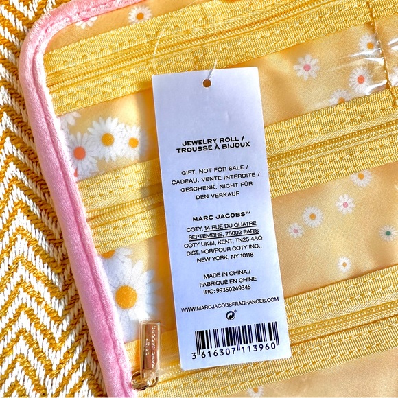 Marc Jacobs Yellow and Pink Jewelry Roll Makeup Travel Organizer accessories - Picture 3 of 7